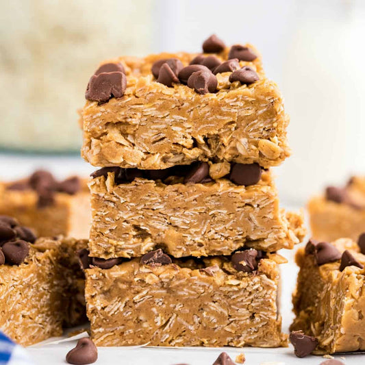 Peanut Butter & Banana Oat Bars (No-Bake, 5 Ingredients)