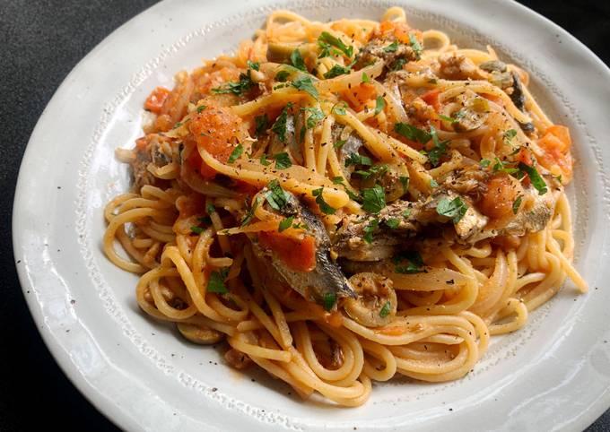 Simple Sardine & Tomato Pasta