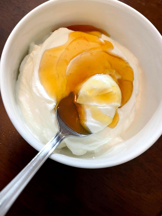 Vanilla Yoghurt with Honey & Digestive Biscuit