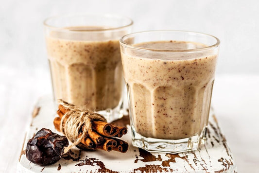 Cinnamon & Date Smoothie