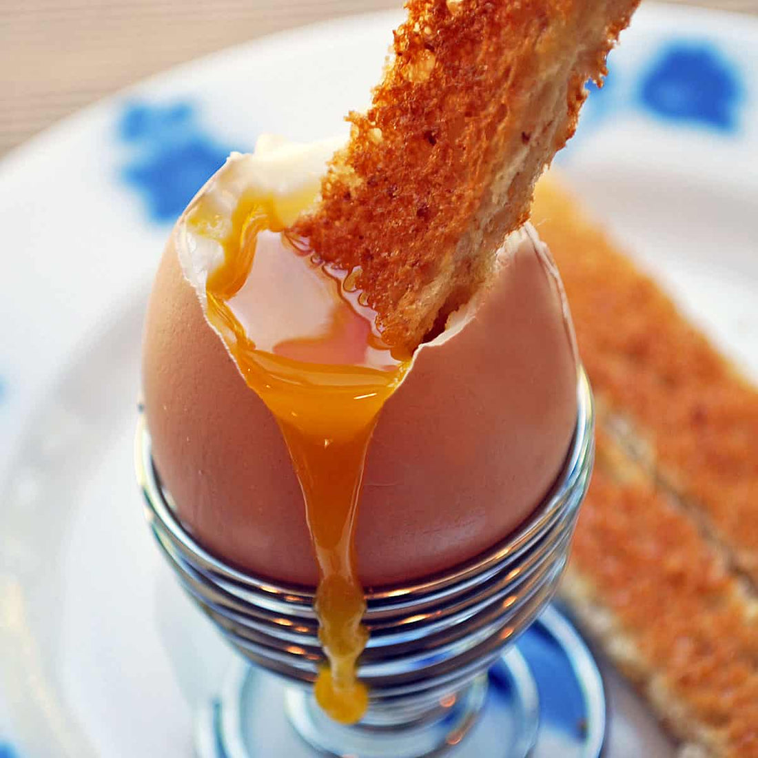 Soft-Boiled Kettle Egg with Toast Strips